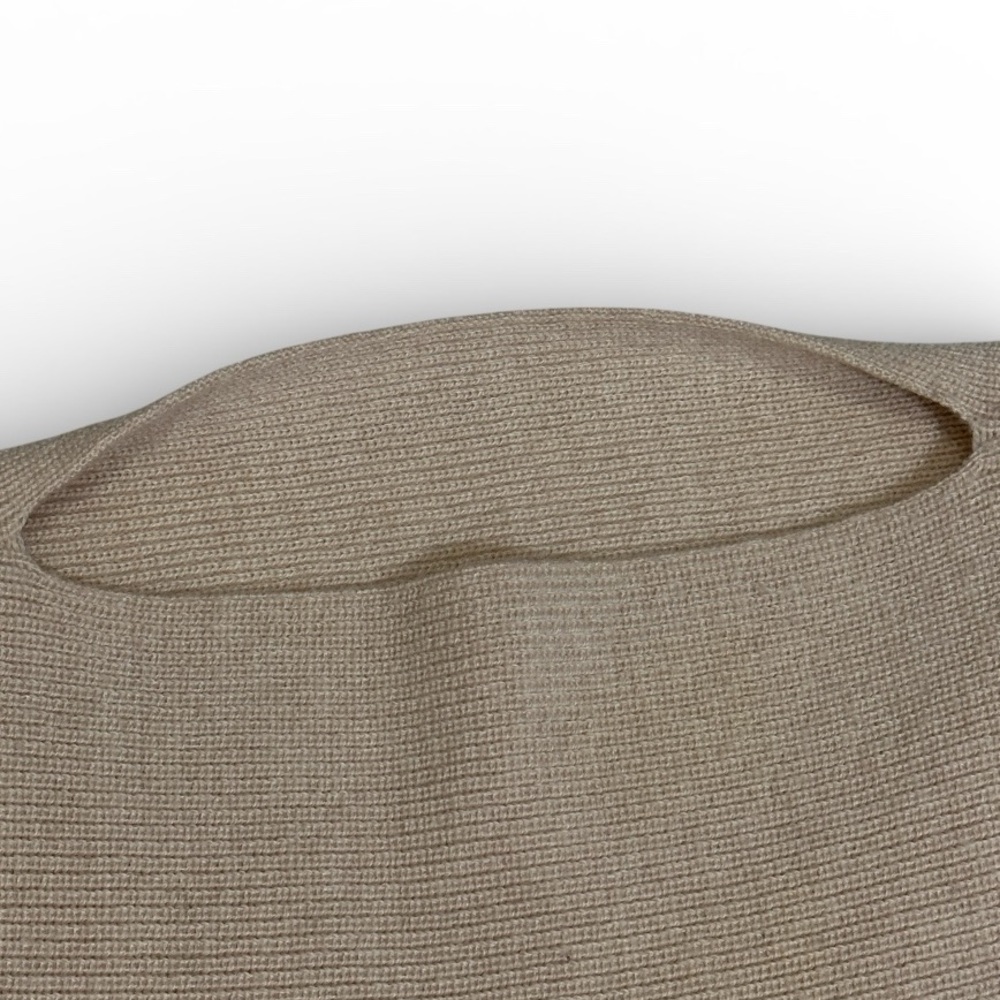 Lululemon Divinity Scarf - Picture 5 of 16